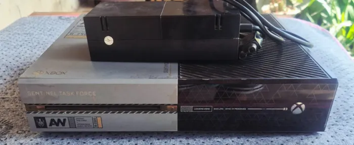 Xbox One 1TB Edição Limitada Call of Duty Advanced Warfare
