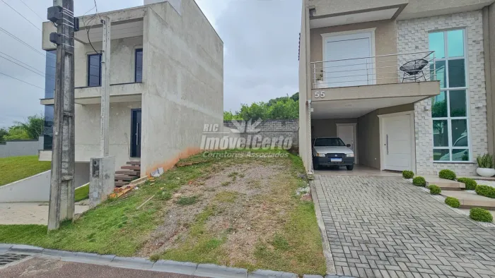 Terreno de 98 m² no condomínio fechado Jadim Diamont no Umbará