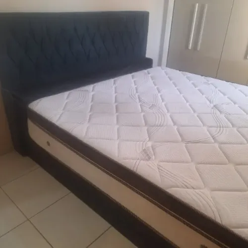 Cama Box king perfeito estado e higienizada