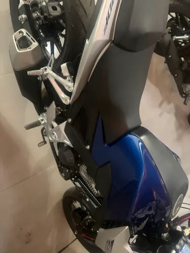 Vendo **Honda Twister 300 2026 - Impecável, Nova e Super Conservada