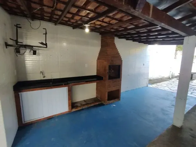 Excelente casa com 3 quartos, sendo 3 suítes.