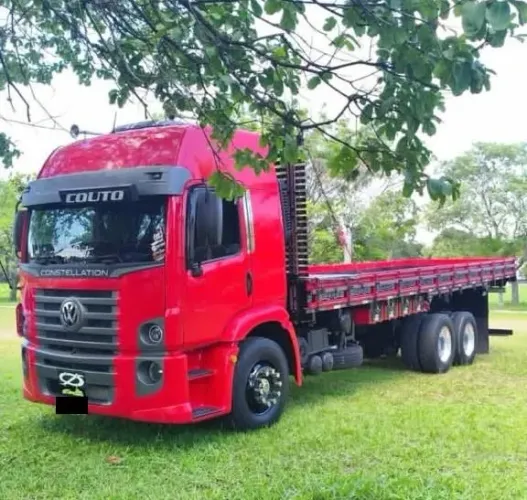 vw 24-250 6x2 ano 2011 carroceria 8,5m