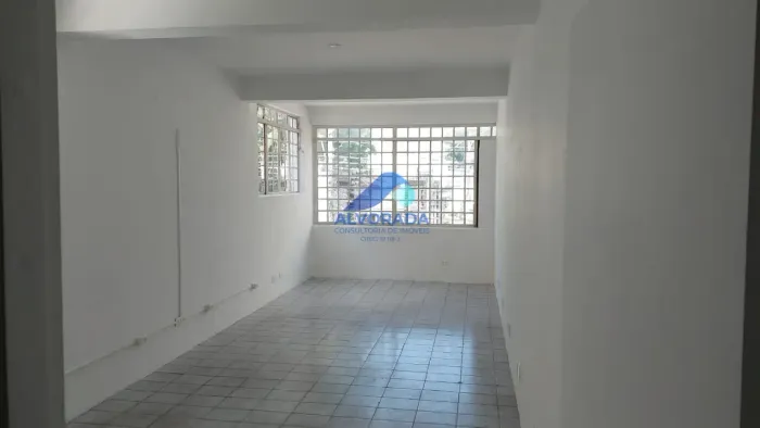 AV. ADHEMAR DE BARROS - sobreloja - com elevador pcd - 180m²