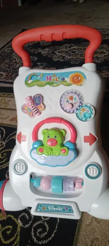 Vendo andador perfeito para os primeiros passos do seu bebê  em perfeito estado 