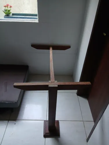 Pedra mármore, mais armação para mesa fixa na parede