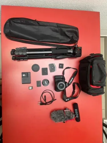 CAMÊRA  CANON T6i  EOS KIT COMPLETO MICROFONE RØDE + TRIPÉ + ACESSÓRIOS
