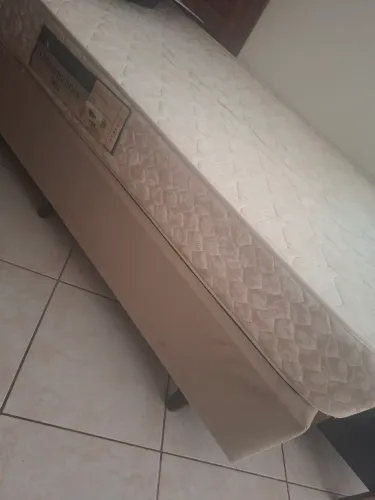 Cama de solteiro