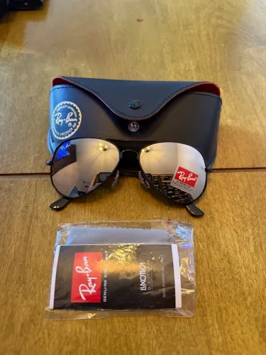 Óculos estilo Aviator com acessórios Ray-Ban - lentes polarizadas