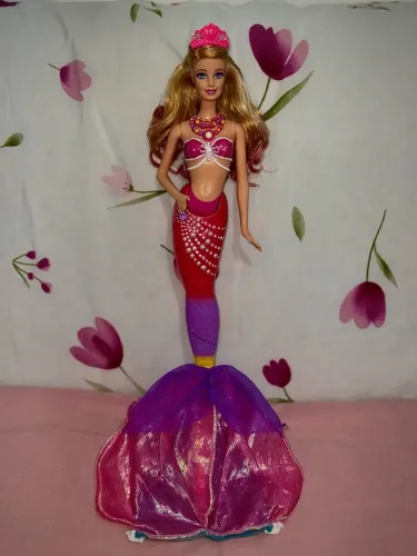 Boneca Barbie A Sereia das Pérolas - Lumina
