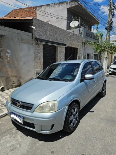 Chevrolet Corsa Hat. Premium 1.4 8V Econoflex 5P 2010
