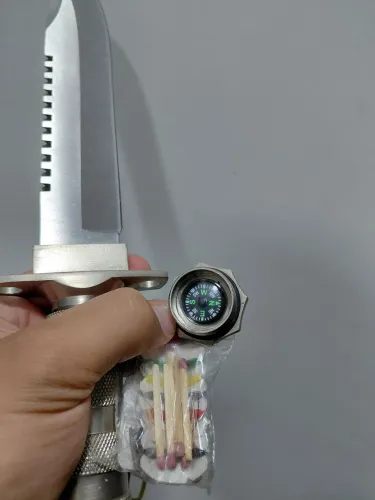 Faca Rambo Tática Militar Sobrevivência, Lamina Serrilhado