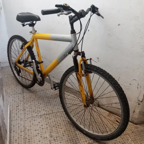 Bicicleta Sundown Aro 26 (18 Marchas)