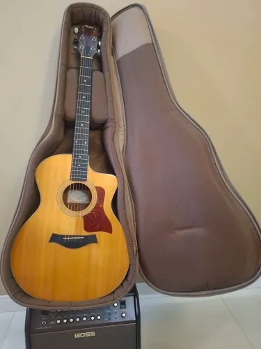 IMPERDÍVEL!!! Violão Taylor 214-ce, 2014, com softbag original<br>