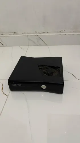 Xbox 360 Slim 