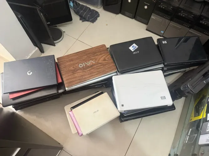 Lote de Notebooks 55 no total