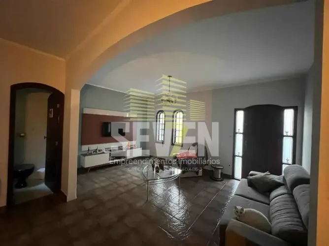 Casa com 3 Quartos no Jardim Europa Bauru Jardim de Inverno e Garagem para 4 Carros