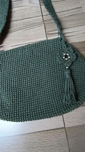 Bolsa tira colo em crochê