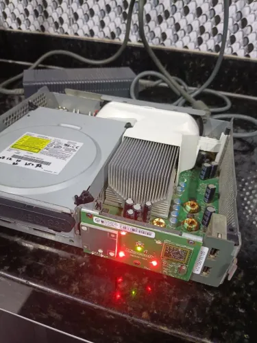 Xbox360 FAT com defeito
