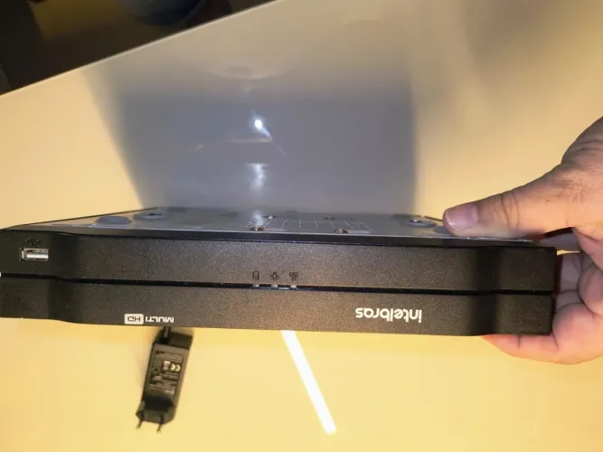 Kit DVR / 3 câmeras HD