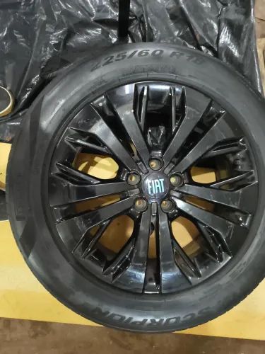 Rodas TORO 2024 A 2027  TENHO 3 RODAS 1.000 CADA