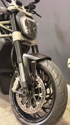 Xdiavel - nova e conservada 