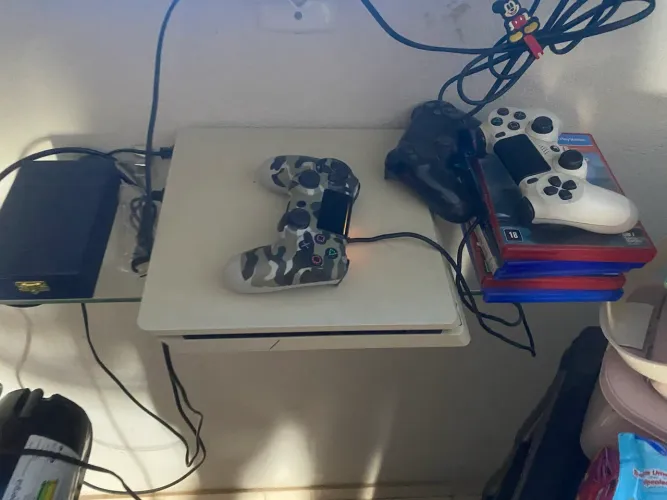 Vendo PS4 
