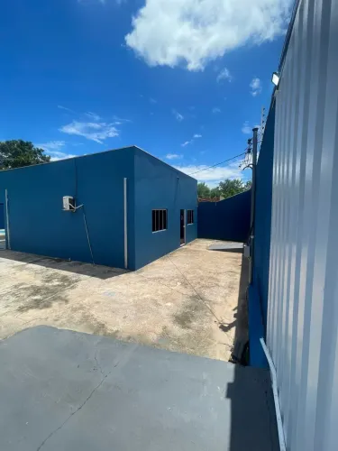 CASA TÉRREA, 2 QUARTOS, C/ ARMÁRIOS COZINHA E AR, REGIÃO JD DOS ESTADOS, VÁRZEA GRANDE, C/