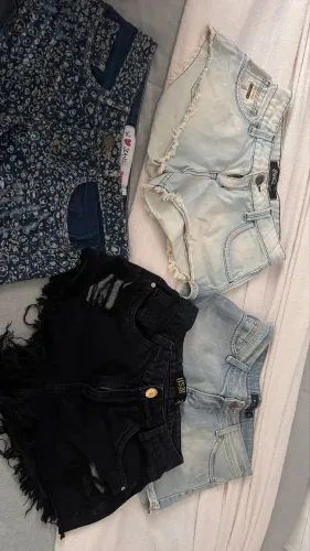 Roupas- shorts e saias jeans
