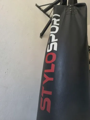 SACO DE PANCADA COMPLETO!! SUPORTE,COM ENCHIMENTO E 2 PARES DE LUVAS