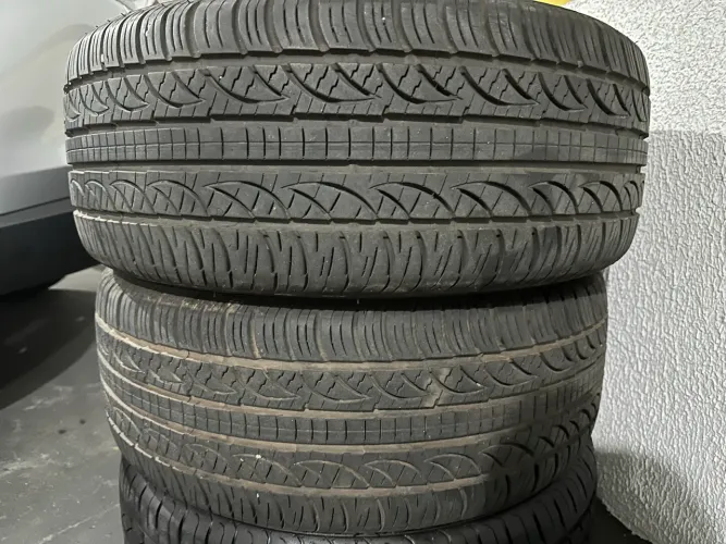 Pneus Pirelli P Zero 245/45 R19 seminovos