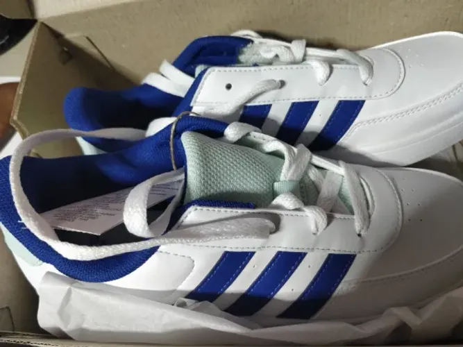 TENIS ADIDAS ORIGINAL NOVO 34