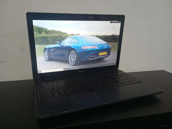 Notebook Acer formatado, SSD 120 gigas , proc. AMD E300 , 4 GB ram . Desconto Pix a vista