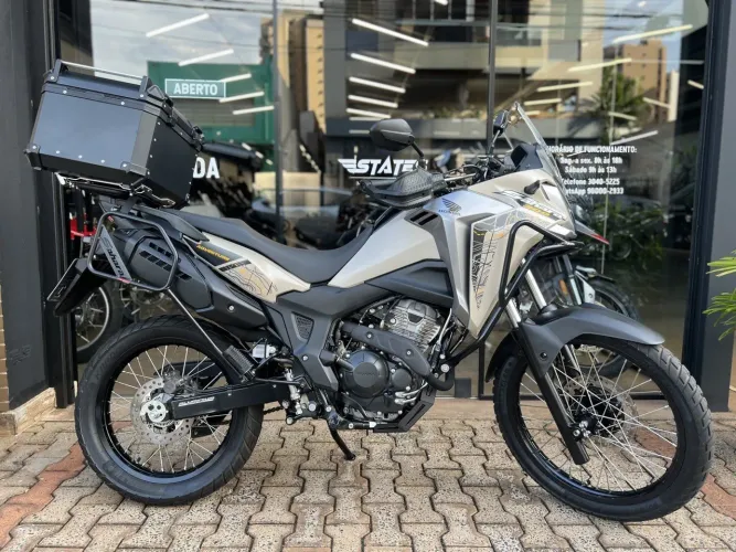 Honda Xre 300 sahara adventure 2025