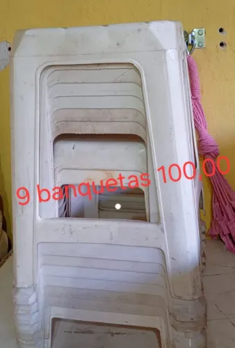 banquetas de plástico