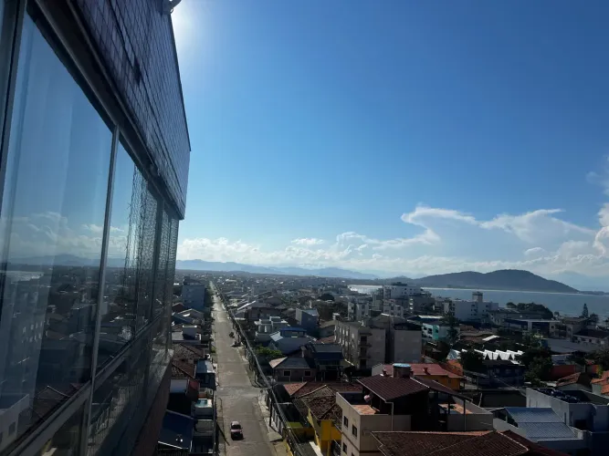 COBERTURA 157 METROS NA PRAIA