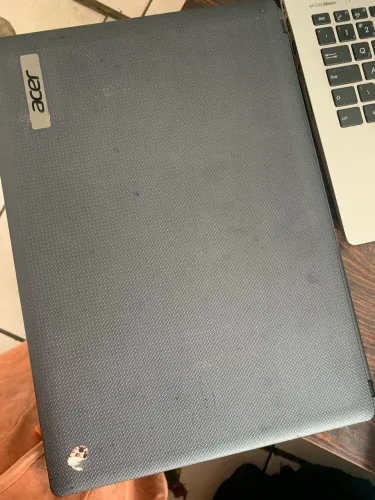 Notebook para retirar peças