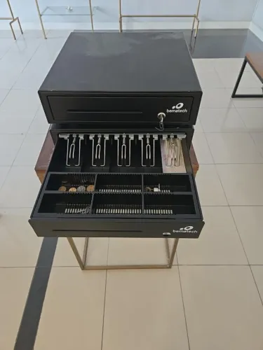 Kit com 2 gavetas de dinheiro Bematech