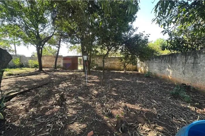 "Chácara Encantadora à Venda: 1.000 m² em Mogi Guaçu"