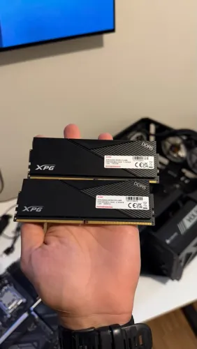 Memória RAM XPG DDR5 16GB 5200MHz CL38 - Preto