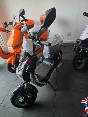 SCOOTER ELÉTRICA ZY01 UFOFAST