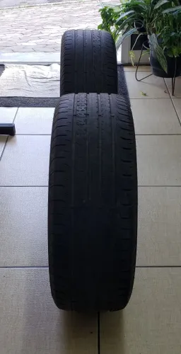 Pneu goodyear eagle sport aro 15 205/60/R15 em ótimo estado particular