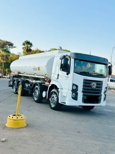 Volks 30.280 8x2 - Tanque de Combustível