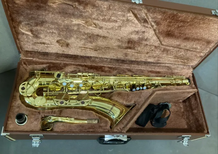 Sax Tenor Yamaha 32 Logo Purple