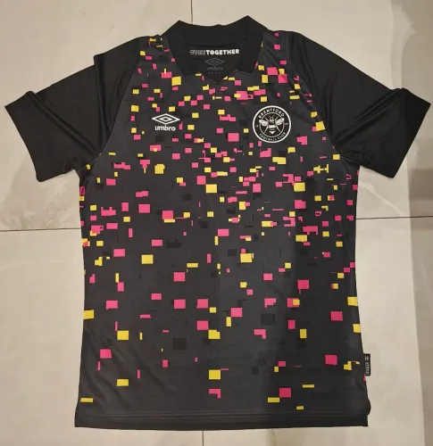 Linda camisa do Brentford (Inglaterra)