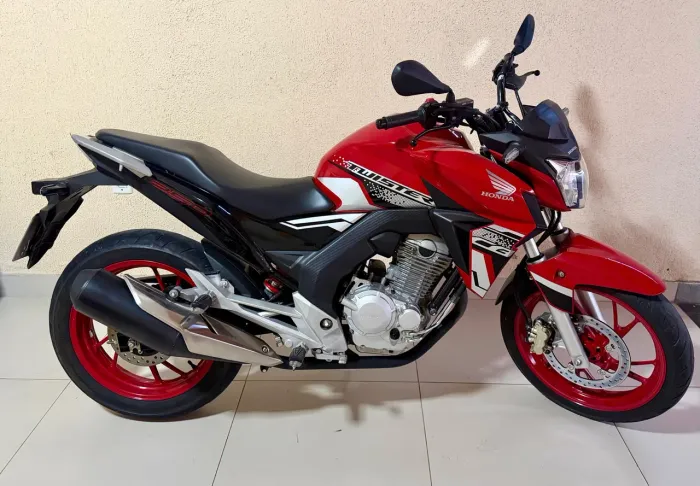 Twister 250cc 2021 Extra 6.000km