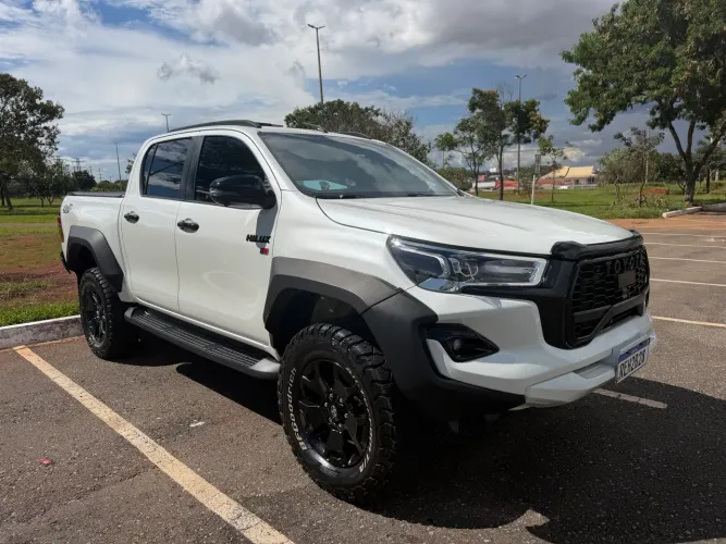 Toyota Hilux CD SRX 4X4 2.8 TDI 16V Diesel Aut. 2020