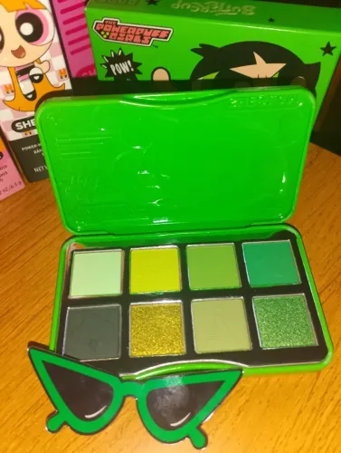 Kit sheglam meninas super poderosas Verde ou rosa novos sem uso, na caixa