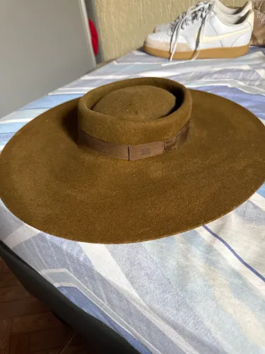 Vendo chapéu 