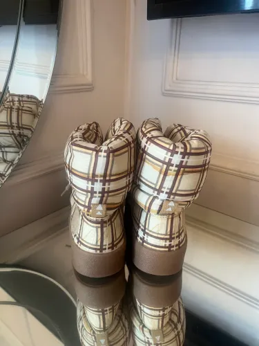 Bota Schutz