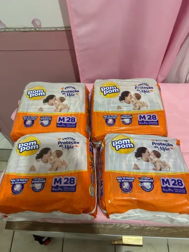 Kit 4 fralda M pompom 28 unidade